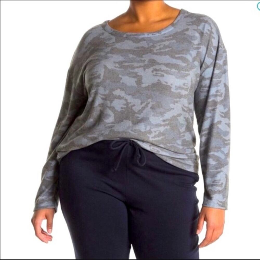 Chaser Blue Camouflage Brushed Knit Sweatshirt Sz.1x NWT